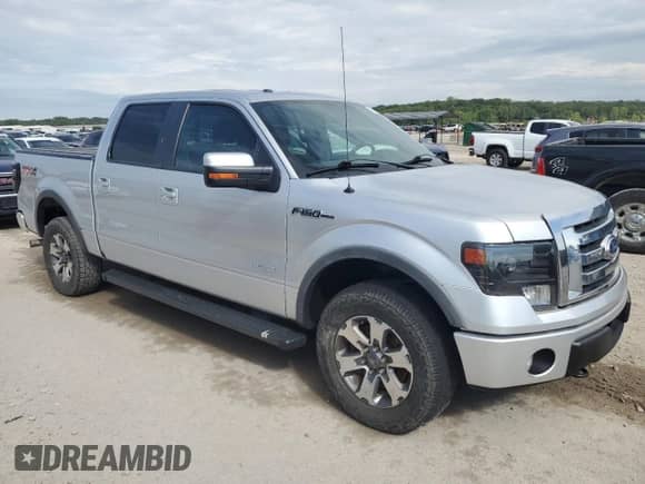 2013 Ford F-150 Lariat z VIN 1FTFW1ET9DKD98627, wystawiony jako Copart lot #70766665 z przebiegiem 171 612 mil mil oraz Szkoda całkowita • Salvage title. Historia ofert i sprzedaży dostępna na DreamBid. Obrazek 4.