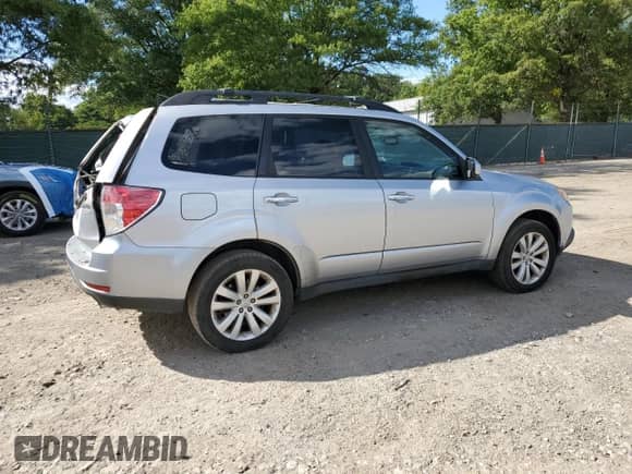 2013 Subaru Forester X Limited z VIN JF2SHAEC8DH434315, wystawiony jako Copart lot #70504655 z przebiegiem 139 261 mil mil oraz Szkoda całkowita • Salvage title. Historia ofert i sprzedaży dostępna na DreamBid. Obrazek 3.