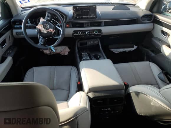 2023 Honda Pilot EX-L z VIN 5FNYG2H57PB010644, wystawiony jako Copart lot #86864814 z przebiegiem 11 671 mil mil oraz Szkoda całkowita • Salvage title. Historia ofert i sprzedaży dostępna na DreamBid. Obrazek 8.