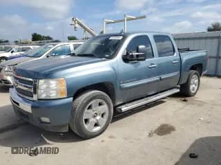2011 Chevrolet Silverado 1500 LT с VIN 3GCPCSE00BG248550, выставлен на аукционе Copart как лот 81620935 с пробегом 95 908 миль миль и Списание • Salvage title. История ставок и продаж доступна на DreamBid. Изображение 1.
