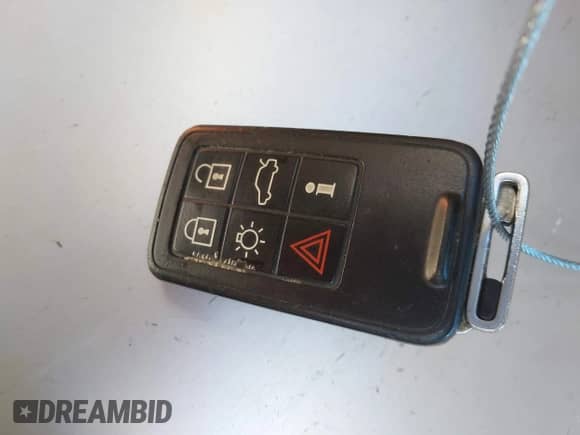 2011 Volvo XC70 3.2L с VIN YV4940BZ1B1101582, выставлен на аукционе IAAI как лот 43183011 с пробегом 45 684 миль миль и . История ставок и продаж доступна на DreamBid. Изображение 11.