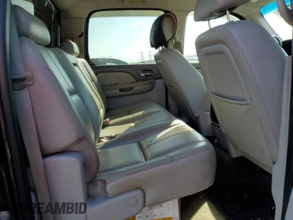2011 Chevrolet Silverado 1500 LTZ with VIN 3GCPKTE32BG162899, listed as a Copart auction lot 83950435 with 136,170 mi miles and Salvage title. Bid and sale history available at DreamBid. Image 10.