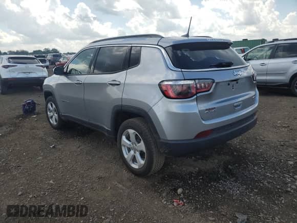 2019 Jeep Compass Latitude с VIN 3C4NJDBB0KT689598, выставлен на аукционе Copart как лот 62370715 с пробегом 80 928 миль миль и Списание • Salvage title. История ставок и продаж доступна на DreamBid. Изображение 2.