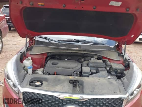 2018 Kia Sorento L with VIN 5XYPG4A31JG341655, listed as a IAAI auction lot 43392398 with 97,842 mi miles and . Bid and sale history available at DreamBid. Image 10.