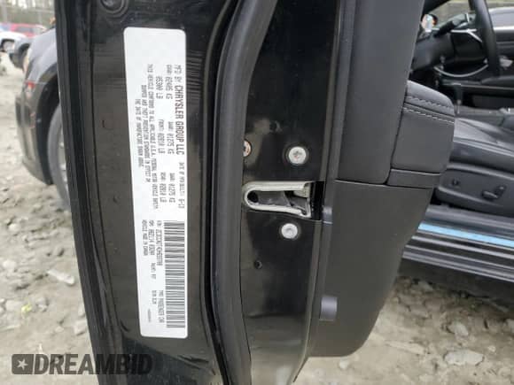 2013 Chrysler 300 C John Varvatos Limited Edition with VIN 2C3CCADT4DH693708, listed as a Copart auction lot 51509575 with 19,819 mi miles and Salvage title. Bid and sale history available at DreamBid. Image 12.