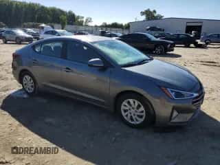 2019 Hyundai Elantra SE с VIN 5NPD74LF8KH432622, выставлен на аукционе Copart как лот 85522295 с пробегом 49 575 миль миль и Списание • Salvage title. История ставок и продаж доступна на DreamBid. Изображение 4.