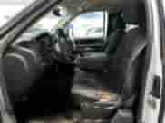 2011 Chevrolet Silverado 3500HD DRW LT с VIN 1GC5K0C83BZ443971, выставлен на аукционе Copart как лот 88707565 с пробегом 282 783 миль миль и Списание • Salvage title. История ставок и продаж доступна на DreamBid. Изображение 7.