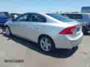2015 Volvo S60 T5 Drive-E Premier with VIN YV126MFB8F2316406, listed as a IAAI auction lot 42517670 with 80,027 mi miles and . Bid and sale history available at DreamBid. Image 3.