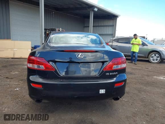 2012 Lexus IS 250 C с VIN JTHFF2C25C2521983, выставлен на аукционе IAAI как лот 43073624 с пробегом 135 381 миль миль и . История ставок и продаж доступна на DreamBid. Изображение 16.