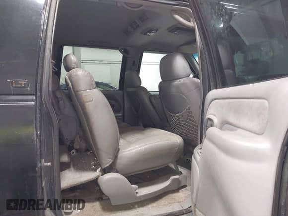 1997 Chevrolet Suburban с VIN 3GNEC16R6VG177641, выставлен на аукционе IAAI как лот 42146780 с пробегом 263 676 миль миль и . История ставок и продаж доступна на DreamBid. Изображение 8.