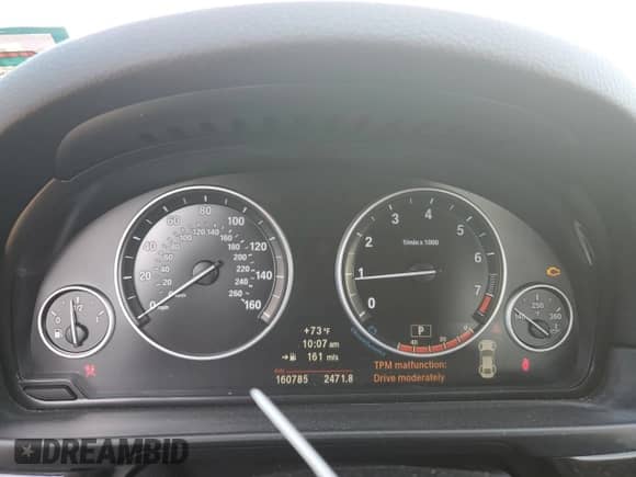 2012 BMW 5 Series 528i xDrive с VIN WBAXH5C51CDW11063, выставлен на аукционе Copart как лот 81061345 с пробегом 160 785 миль миль и Списание • Salvage title. История ставок и продаж доступна на DreamBid. Изображение 9.