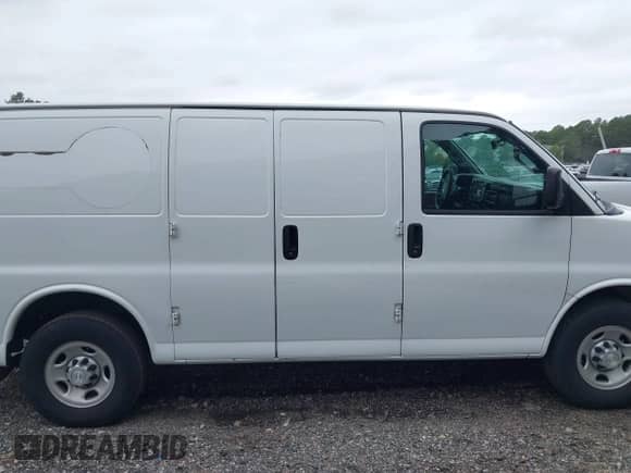 2017 Chevrolet Express Cargo с VIN 1GCWGAFFXH1255574, выставлен на аукционе IAAI как лот 43005245 с пробегом 144 217 миль миль и . История ставок и продаж доступна на DreamBid. Изображение 13.