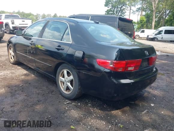 2005 Honda Accord EX with VIN 1HGCM55725A063978, listed as a IAAI auction lot 42467758 with 153,692 mi miles and . Bid and sale history available at DreamBid. Image 3.