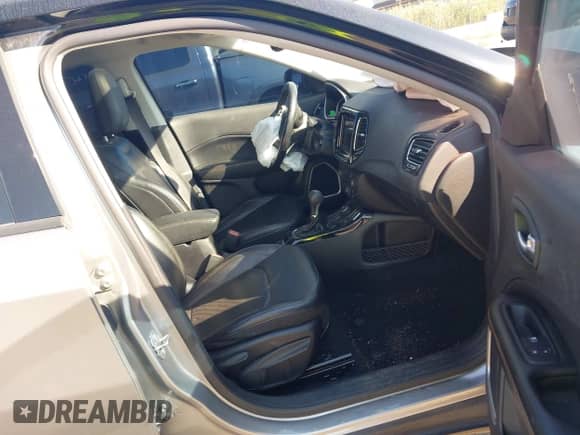 2019 Jeep Compass Limited with VIN 3C4NJDCB9KT843224, listed as a IAAI auction lot 43202857 with 106,888 mi miles and . Bid and sale history available at DreamBid. Image 5.