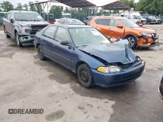 1993 Honda Civic z VIN 1HGEG8658PL009333, wystawiony jako IAAI lot #42901057 z przebiegiem 101 856 mil mil oraz . Historia ofert i sprzedaży dostępna na DreamBid. Obrazek 1.