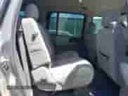 2006 Chevrolet TrailBlazer LS z VIN 1GNET16S166151521, wystawiony jako IAAI lot #42632347 z przebiegiem 170 780 mil mil oraz . Historia ofert i sprzedaży dostępna na DreamBid. Obrazek 8.