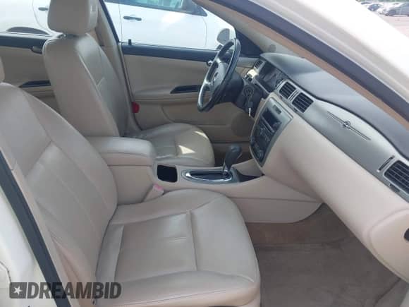 2008 Chevrolet Impala SS with VIN 2G1WD58C489130142, listed as a IAAI auction lot 42478733 with 228,289 mi miles and . Bid and sale history available at DreamBid. Image 5.