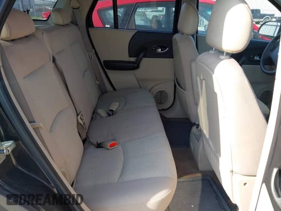 2005 Saturn VUE with VIN 5GZCZ33D65S825618, listed as a IAAI auction lot 42588608 with 180,590 mi miles and . Bid and sale history available at DreamBid. Image 8.
