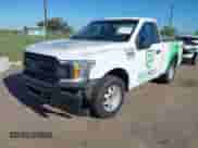 2018 Ford F-150 XL z VIN 1FTMF1CB3JKE97392, wystawiony jako IAAI lot #43264387 z przebiegiem 163 656 mil mil oraz . Historia ofert i sprzedaży dostępna na DreamBid. Obrazek 2.