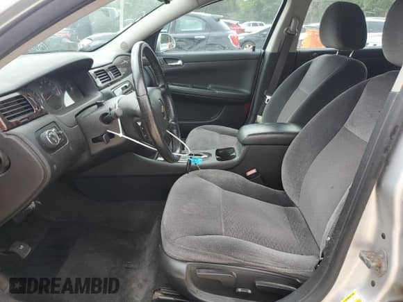 2013 Chevrolet Impala LT с VIN 2G1WG5E31D1134332, выставлен на аукционе Copart как лот 84450995 с пробегом 151 523 миль миль и Списание • Salvage title. История ставок и продаж доступна на DreamBid. Изображение 7.