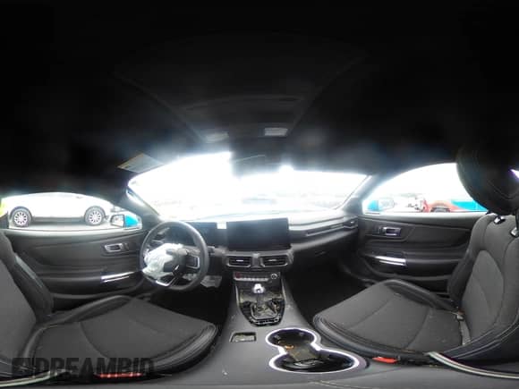 2024 Ford Mustang EcoBoost с VIN 1FA6P8TH8R5143368, выставлен на аукционе IAAI как лот 43025741 с пробегом 9 326 миль миль и . История ставок и продаж доступна на DreamBid. Изображение 19.