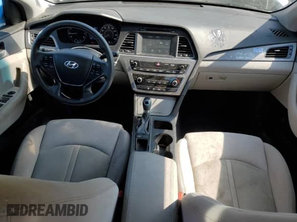 2017 Hyundai Sonata Eco z VIN 5NPE24AA8HH453621, wystawiony jako Copart lot #87301485 z przebiegiem 126 185 mil mil oraz Czysty tytuł • Clean title. Historia ofert i sprzedaży dostępna na DreamBid. Obrazek 8.