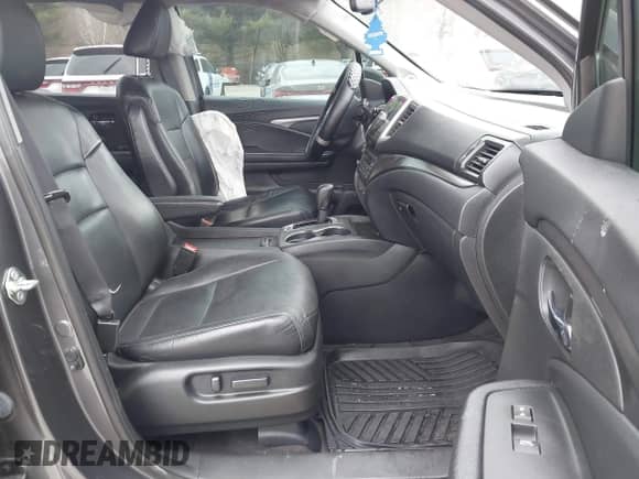 2017 Honda Pilot EX-L z VIN 5FNYF6H52HB024950, wystawiony jako IAAI lot #42051084 z przebiegiem Nie podano mil oraz . Historia ofert i sprzedaży dostępna na DreamBid. Obrazek 5.