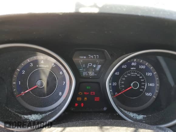 2014 Hyundai Elantra with VIN KMHDH6AH5EU029488, listed as a Copart auction lot 70781635 with 85,758 mi miles and Clean title. Bid and sale history available at DreamBid. Image 9.