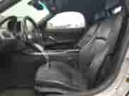 2008 BMW Z4 3.0i с VIN 4USBU33518LW75169, выставлен на аукционе Copart как лот 64621495 с пробегом 119 113 миль миль и Списание • Salvage title. История ставок и продаж доступна на DreamBid. Изображение 7.