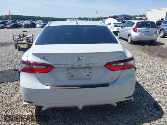 2022 Toyota Camry SE с VIN 4T1T11AK6NU004775, выставлен на аукционе IAAI как лот 43071729 с пробегом 46 000 миль миль и . История ставок и продаж доступна на DreamBid. Изображение 17.