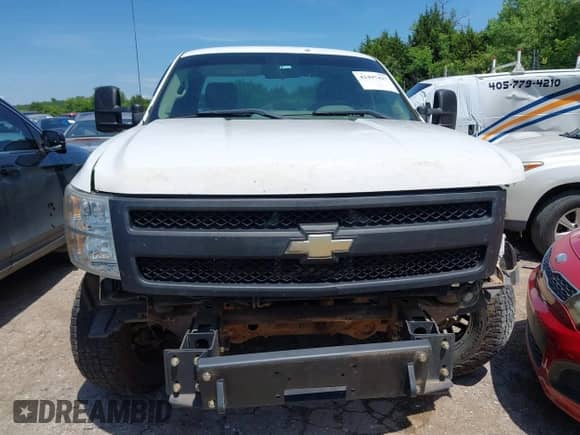 2010 Chevrolet Silverado 1500 Work Truck with VIN 1GCSKPE39AZ214240, listed as a IAAI auction lot 42497427 with 261,581 mi miles and . Bid and sale history available at DreamBid. Image 13.