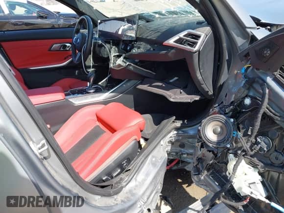 2025 BMW M3 Competition xDrive with VIN WBS33HJ03SFU19969, listed as a IAAI auction lot 41817188 with 1,944 mi miles and . Bid and sale history available at DreamBid. Image 5.