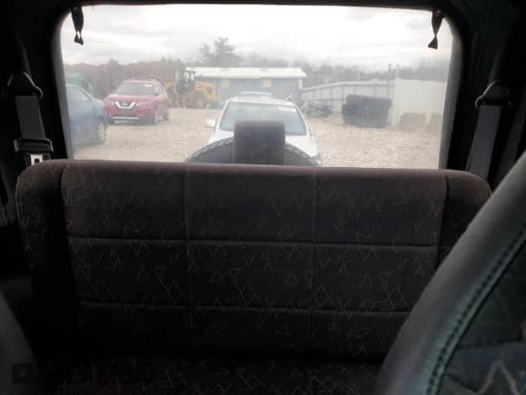 2001 Jeep Wrangler Sport z VIN 1J4FA49S51P371578, wystawiony jako Copart lot #90417405 z przebiegiem 158 149 mil mil oraz Czysty tytuł • Clean title. Historia ofert i sprzedaży dostępna na DreamBid. Obrazek 10.