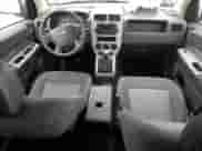 2008 Jeep Compass Sport с VIN 1J8FT470X8D573998, выставлен на аукционе Copart как лот 57999315 с пробегом Не указан миль и На запчасти • Non repairable. История ставок и продаж доступна на DreamBid. Изображение 8.