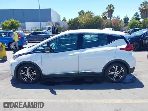 2020 Chevrolet Bolt EV LT with VIN 1G1FY6S09L4146468, listed as a IAAI auction lot 42997015 with 127,020 mi miles and . Bid and sale history available at DreamBid. Image 14.