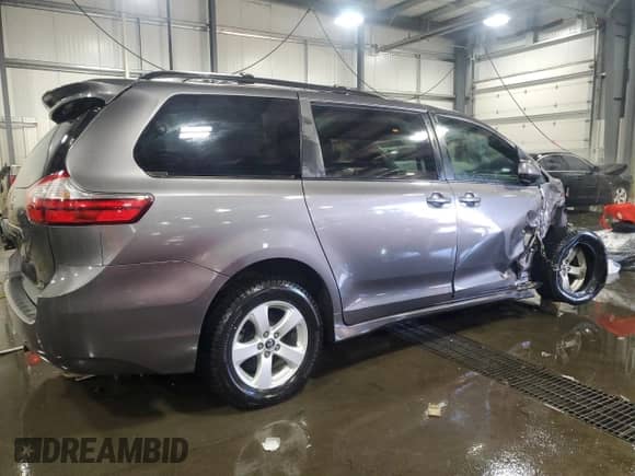 2019 Toyota Sienna LE Auto Access Seat с VIN 5TDKZ3DCXKS972791, выставлен на аукционе Copart как лот 84230515 с пробегом 100 871 миль миль и Списание • Salvage title. История ставок и продаж доступна на DreamBid. Изображение 3.