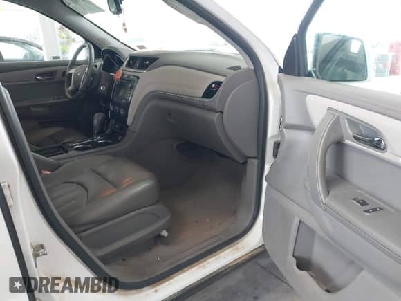 2017 Chevrolet Traverse LT с VIN 1GNKRGKD5HJ257188, выставлен на аукционе IAAI как лот 42481142 с пробегом 136 719 миль миль и . История ставок и продаж доступна на DreamBid. Изображение 5.