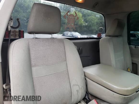 2007 Dodge 1500 SLT z VIN 1D7HA16227J517664, wystawiony jako Copart lot #67078845 z przebiegiem 158 167 mil mil oraz Szkoda całkowita • Salvage title. Historia ofert i sprzedaży dostępna na DreamBid. Obrazek 10.