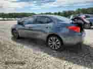 2019 Toyota Corolla LE z VIN 5YFBURHE4KP857447, wystawiony jako Copart lot #70769985 z przebiegiem 104 352 mil mil oraz Szkoda całkowita • Salvage title. Historia ofert i sprzedaży dostępna na DreamBid. Obrazek 2.