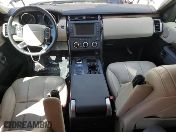 2017 Land Rover Discovery SE с VIN SALRGBBV5HA044100, выставлен на аукционе Copart как лот 56499245 с пробегом 69 573 миль миль и Чистый • Clean title. История ставок и продаж доступна на DreamBid. Изображение 8.