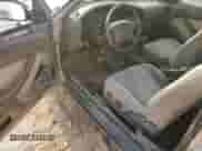 1995 Toyota Camry LE z VIN 4T1SK12C7SU548827, wystawiony jako Copart lot #64502944 z przebiegiem 215 266 mil mil oraz Szkoda całkowita • Salvage title. Historia ofert i sprzedaży dostępna na DreamBid. Obrazek 8.