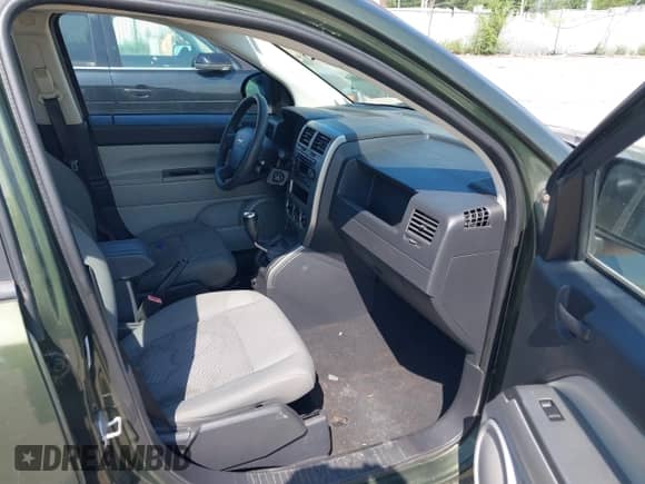2007 Jeep Compass Sport с VIN 1J8FT47W77D276030, выставлен на аукционе IAAI как лот 42680003 с пробегом 176 816 миль миль и . История ставок и продаж доступна на DreamBid. Изображение 5.