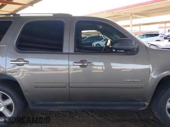 2007 Chevrolet Tahoe LT с VIN 1GNFK13057J393818, выставлен на аукционе IAAI как лот 42317250 с пробегом 151 387 миль миль и . История ставок и продаж доступна на DreamBid. Изображение 13.