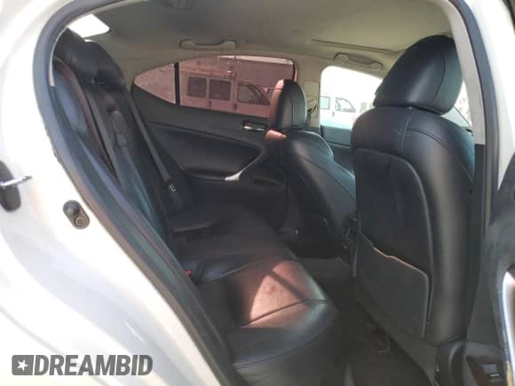 2006 Lexus IS 350 z VIN JTHBE262365005413, wystawiony jako Copart lot #80557905 z przebiegiem 236 003 mil mil oraz Szkoda całkowita • Salvage title. Historia ofert i sprzedaży dostępna na DreamBid. Obrazek 10.