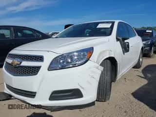 2013 Chevrolet Malibu LT z VIN 1G11C5SA9DF149517, wystawiony jako IAAI lot #43415565 z przebiegiem Nie podano mil oraz . Historia ofert i sprzedaży dostępna na DreamBid. Obrazek 6.