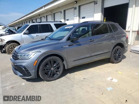 2022 Volkswagen Tiguan SE R-Line Black с VIN 3VV8B7AX0NM019445, выставлен на аукционе Copart как лот 68463025 с пробегом 51 223 миль миль и Списание • Salvage title. История ставок и продаж доступна на DreamBid. Изображение 1.