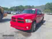 2014 Ram 1500 Express z VIN 1C6RR6KT7ES258400, wystawiony jako IAAI lot #42580534 z przebiegiem 161 419 mil mil oraz . Historia ofert i sprzedaży dostępna na DreamBid. Obrazek 2.