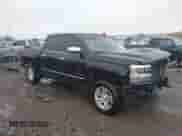 2017 Chevrolet Silverado 1500 LTZ z VIN 3GCUKSEC5HG161820, wystawiony jako IAAI lot #42139613 z przebiegiem 71 485 mil mil oraz . Historia ofert i sprzedaży dostępna na DreamBid. Obrazek 1.