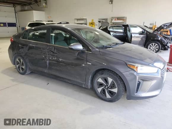 2017 Hyundai Ioniq SEL z VIN KMHC75LCXHU052215, wystawiony jako Copart lot #52550444 z przebiegiem 102 154 mil mil oraz . Historia ofert i sprzedaży dostępna na DreamBid. Obrazek 4.