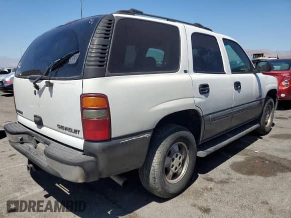 2000 Chevrolet Tahoe LS с VIN 1GNEC13T5YJ172191, выставлен на аукционе Copart как лот 67183635 с пробегом Не указан миль и Списание • Salvage title. История ставок и продаж доступна на DreamBid. Изображение 3.